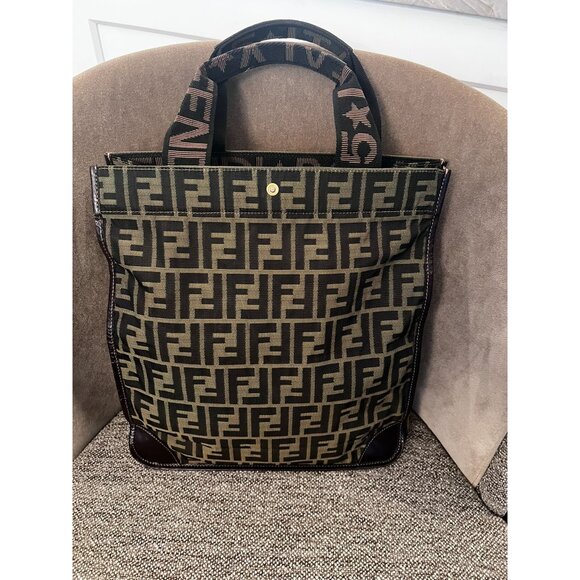 Fendi Zucca Collapsible Tote Bag With Iconic FF Pattern & Leather Accents - Picture 1 of 10